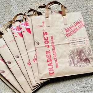 TRADER JOE’S • Set of 7+ Paper Reusable Bags